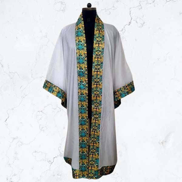 kimono-white-with-print-trim